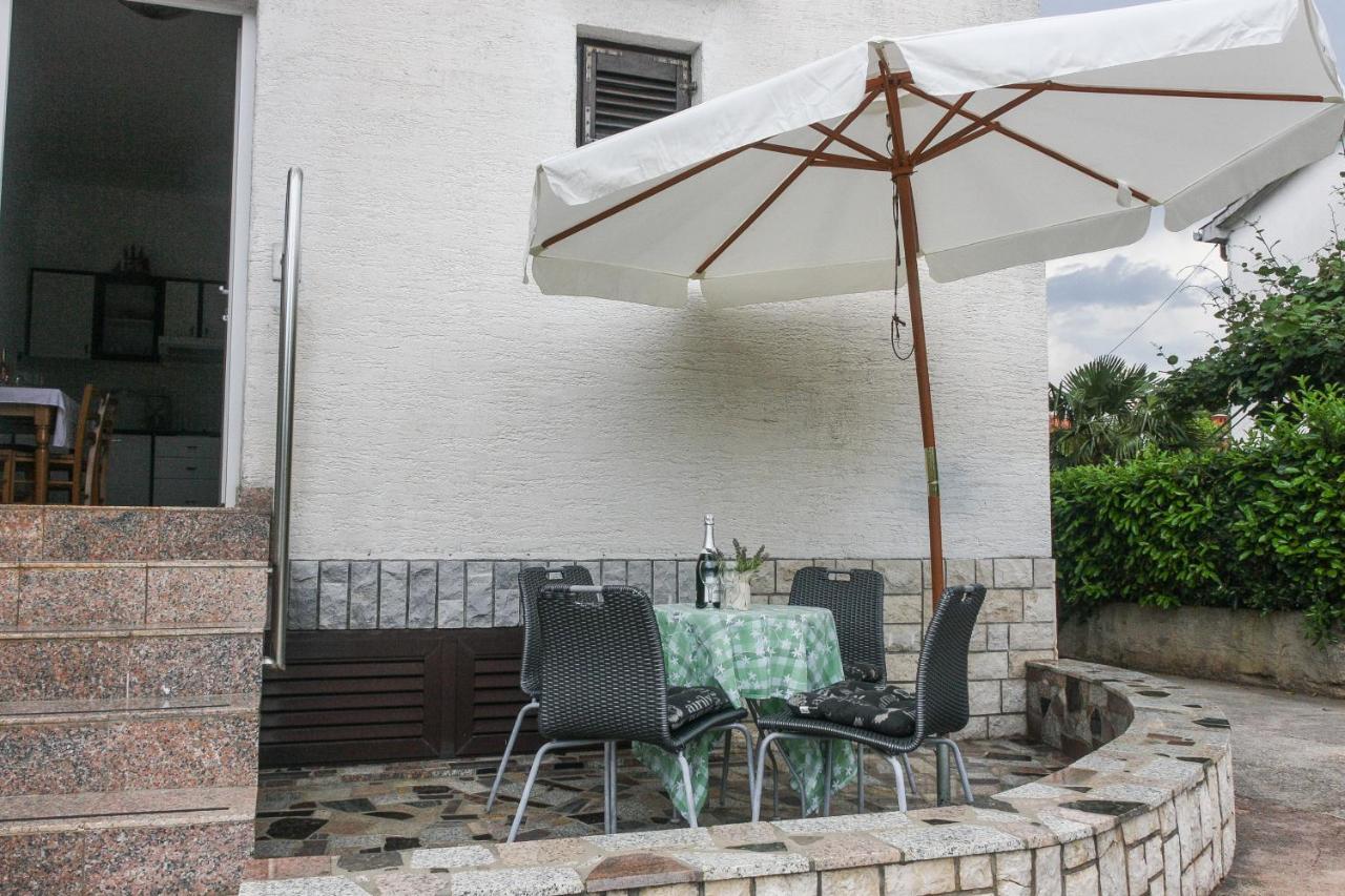 Apartment Suzy Вантачичи Екстериор снимка